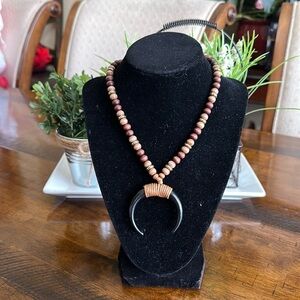 Cato Necklace